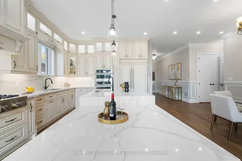 47 River Bend Rd, Markham, ON L3R 1K6