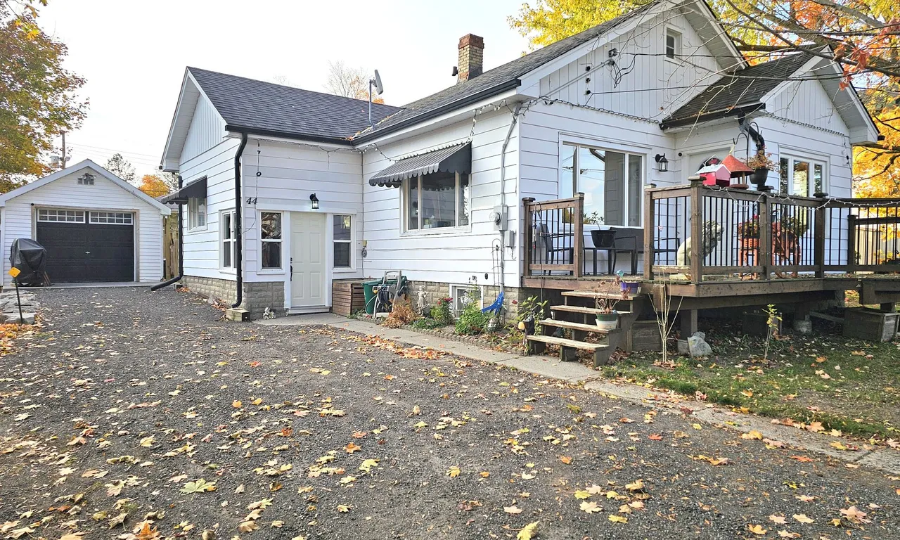 44 Albert St, Brock, ON L0C 1H0