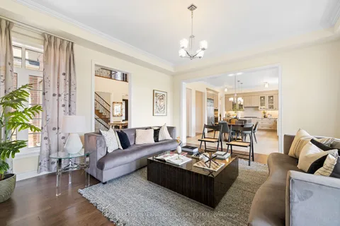 25 Munsie Dr, King, ON L7B 0N8