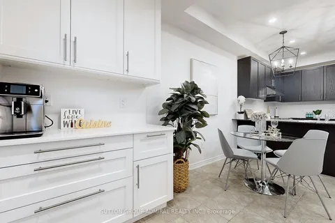 286 Barons St, Vaughan, ON L4H 3Z3