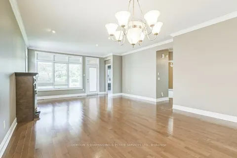 22 Lees Gallery, Whitchurch-Stouffville, ON L4A 1N7