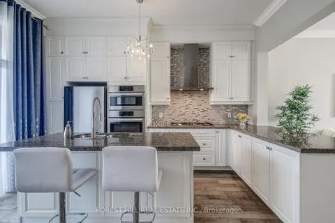 17 Adaskin Ave, Vaughan, ON L6A 4Z8