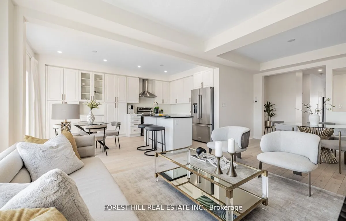 16 Hartney Dr, Richmond Hill, ON L4S 0J8
