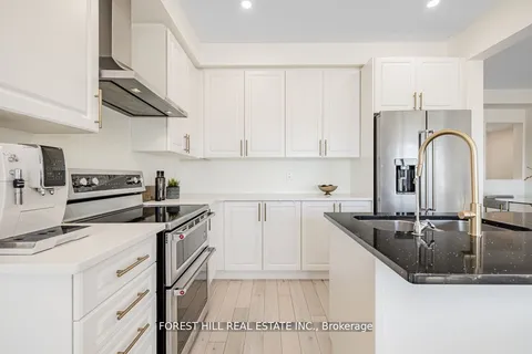 16 Hartney Dr, Richmond Hill, ON L4S 0J8