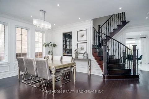 27 Leith Dr, Bradford West Gwillimbury, ON L3Z 0G5