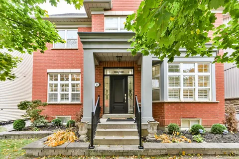 38 Angus Glen Blvd, Markham, ON L6C 1Z1