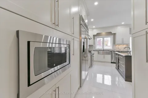 38 Angus Glen Blvd, Markham, ON L6C 1Z1