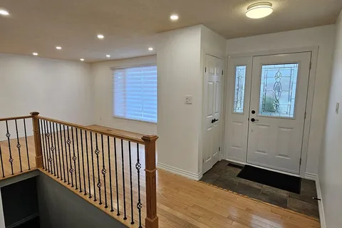 176 Old Homestead Rd, Georgina, ON L4P 3C8