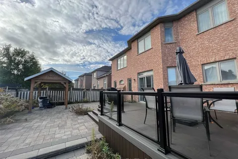 47 Eakin Mill Rd, Markham, ON L6E 1M5