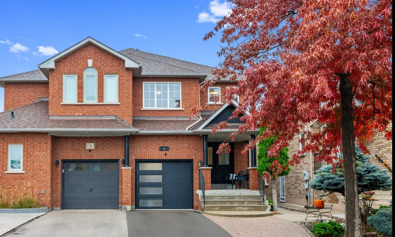 4 Sarno St, Vaughan, ON L4H 1X2