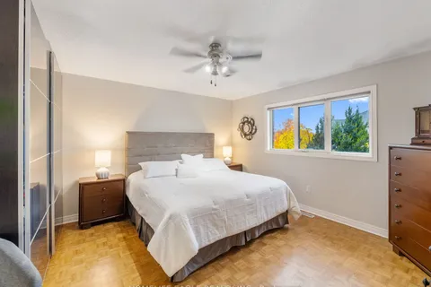 4 Sarno St, Vaughan, ON L4H 1X2