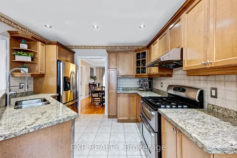 184 Aspenwood Dr, Newmarket, ON L3X 2X3