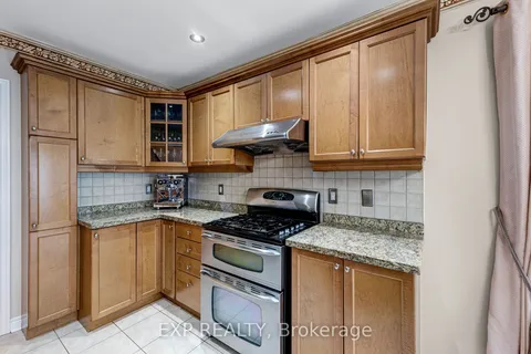 184 Aspenwood Dr, Newmarket, ON L3X 2X3