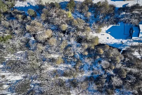 374 Regional Road 8 Rd, Uxbridge, ON L9P 1R1