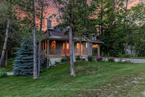 374 Regional Road 8 Rd, Uxbridge, ON L9P 1R1