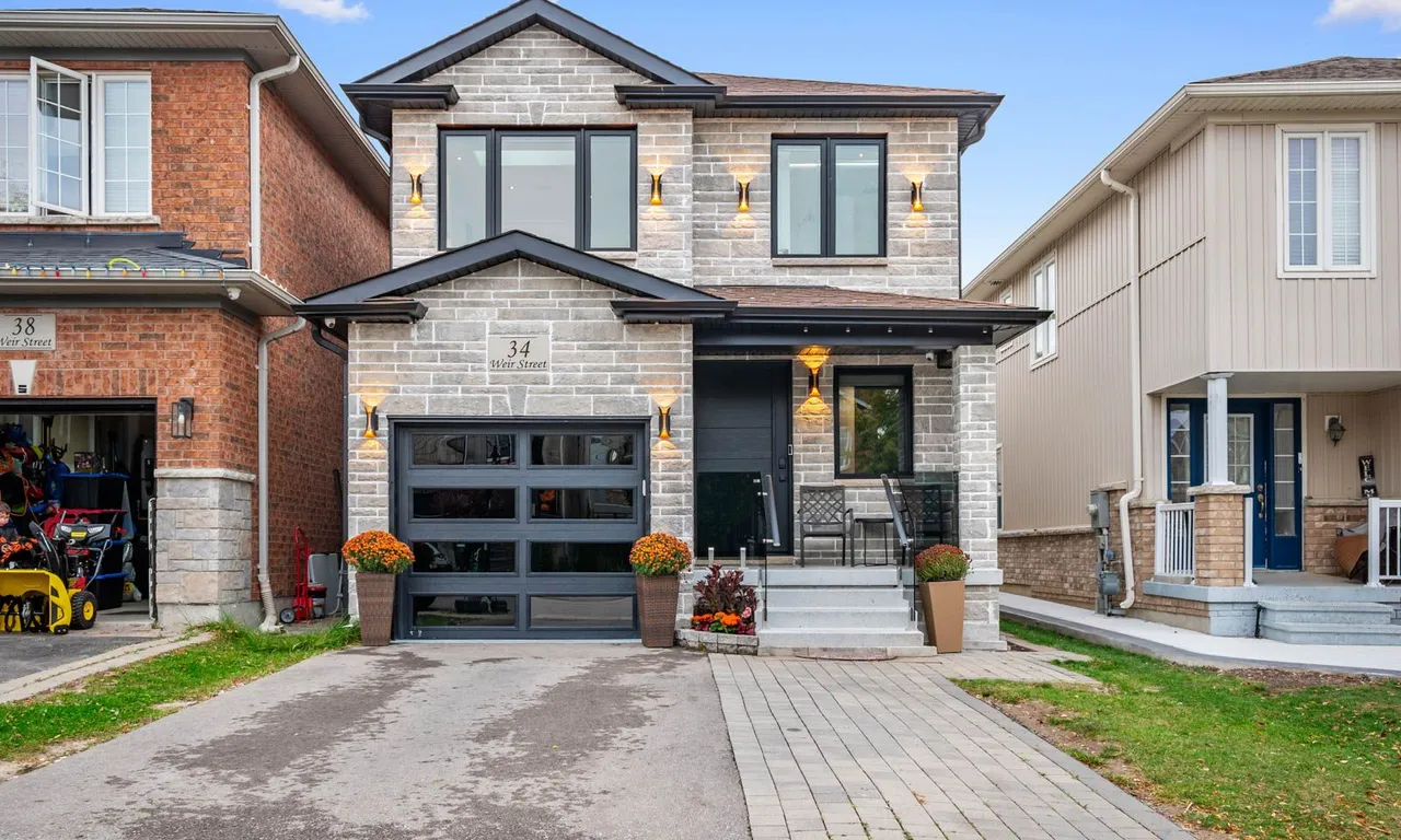 34 Weir St, Bradford West Gwillimbury, ON L3Z 0K6