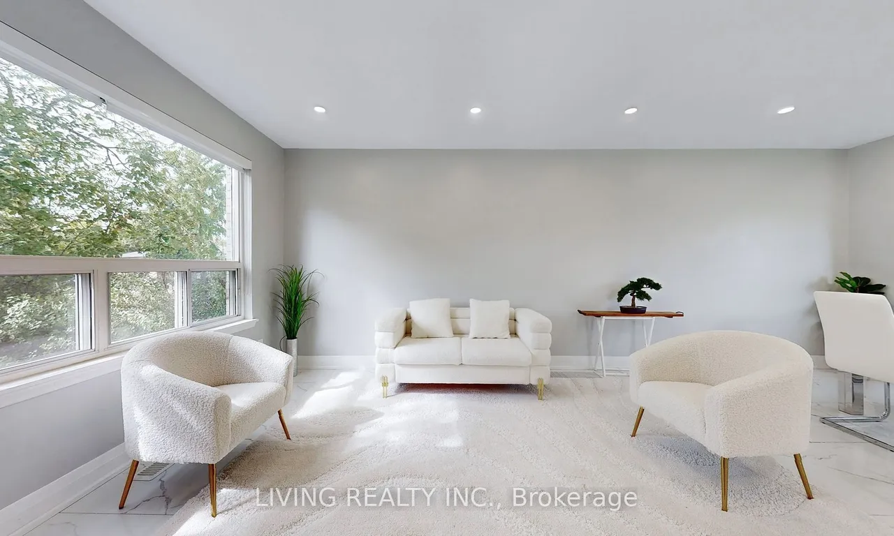 251 Mcconvey Dr, Richmond Hill, ON L4C 3K1