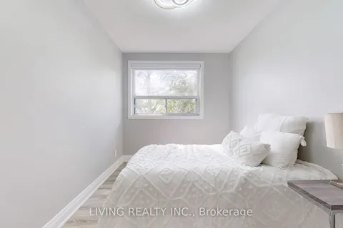 251 Mcconvey Dr, Richmond Hill, ON L4C 3K1