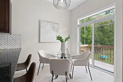 8 Blasi Crt, Wasaga Beach, ON L9Z 0H3