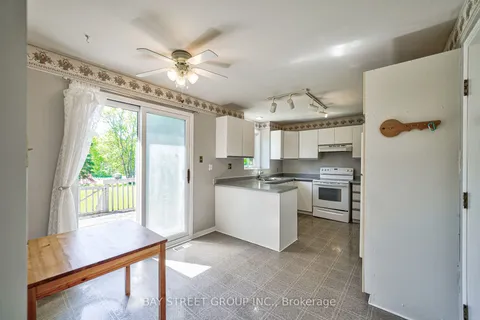 7 Agnes St, Oro-Medonte, ON L0K 1N0