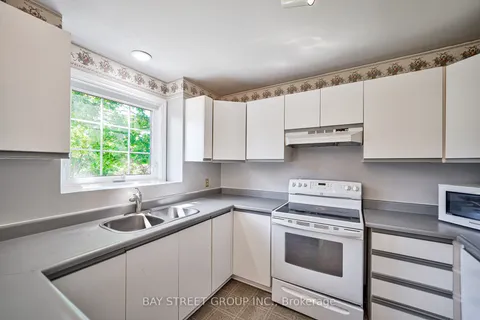 7 Agnes St, Oro-Medonte, ON L0K 1N0
