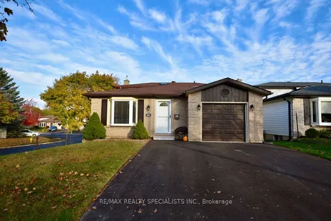 26 Doris Dr, Barrie, ON L4N 5L9