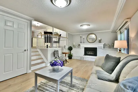 26 Doris Dr, Barrie, ON L4N 5L9