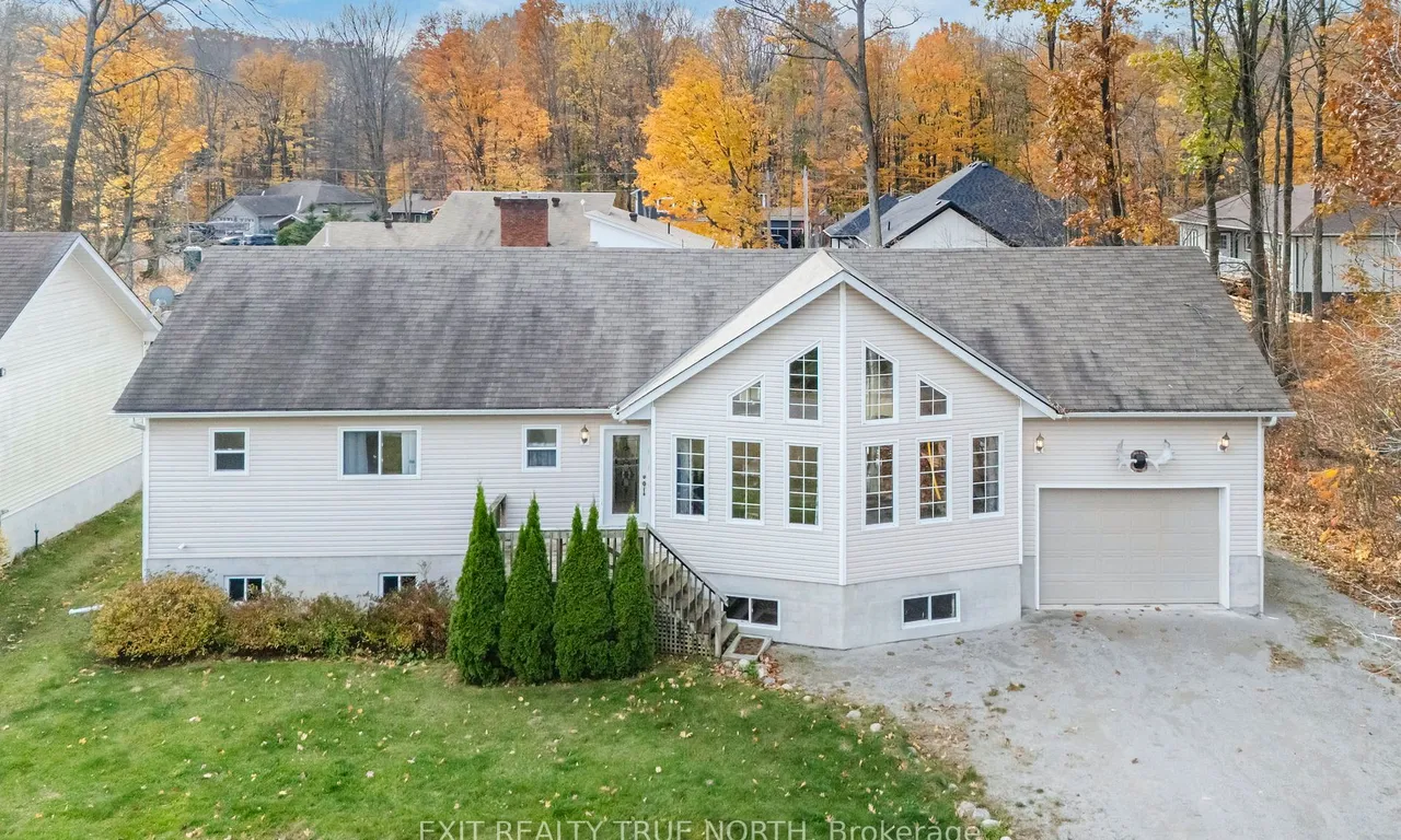 24 Wakunda Cres, Tiny, ON L9M 0B2