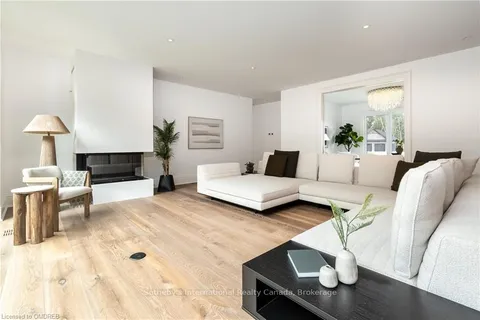 6 MORRISON Pl, Springwater, ON L9X 2A6