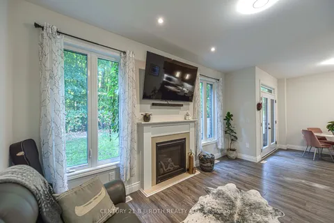 27 Atlantis Dr, Orillia, ON L3V 8L4