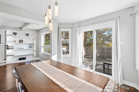 31 Moore Pl, Barrie, ON L4N 6N8