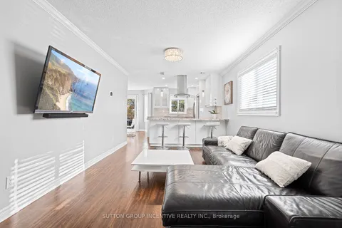 31 Moore Pl, Barrie, ON L4N 6N8