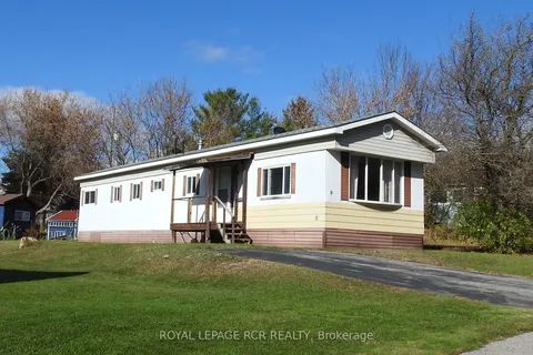 8 Bensley Dr, Oro-Medonte, ON L3V 0P9