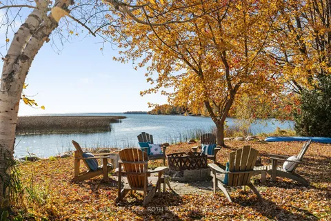 3772 Harry&apos;s Lane, Ramara, ON L3V 0L1
