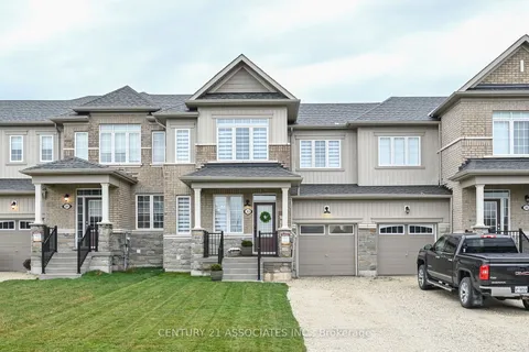 33 Stately Dr, Wasaga Beach, ON L9Z 0L9
