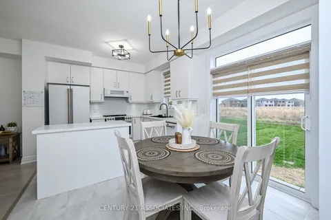 33 Stately Dr, Wasaga Beach, ON L9Z 0L9
