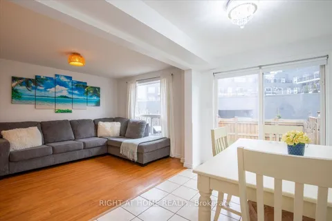 22 Mccausland Crt, Barrie, ON L4N 6C2