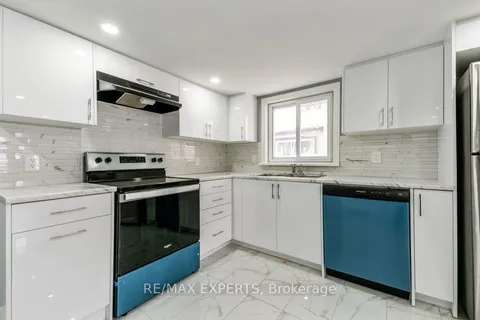 282 Gill St, Orillia, ON L3V 4K4
