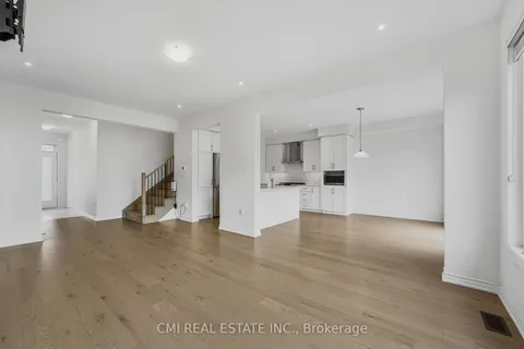 116 Shepherd Dr, Barrie, ON L9J 0P3