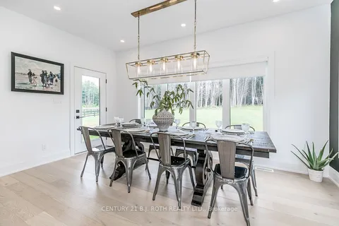 7 Cleveland Court, Oro-Medonte, ON L0K 1E0