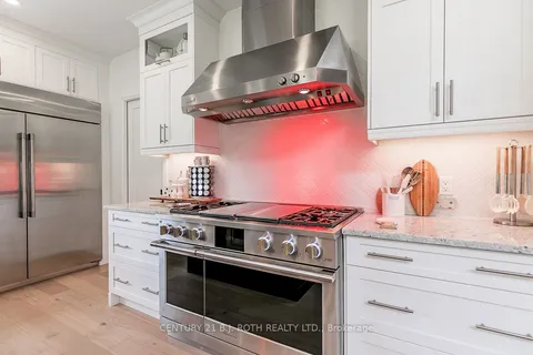 7 Cleveland Court, Oro-Medonte, ON L0K 1E0
