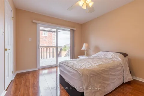 4 Hewitt Pl, Barrie, ON L4M 7B3