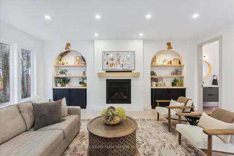 805 Horseshoe Valley Rd, Oro-Medonte, ON L0K 1E0