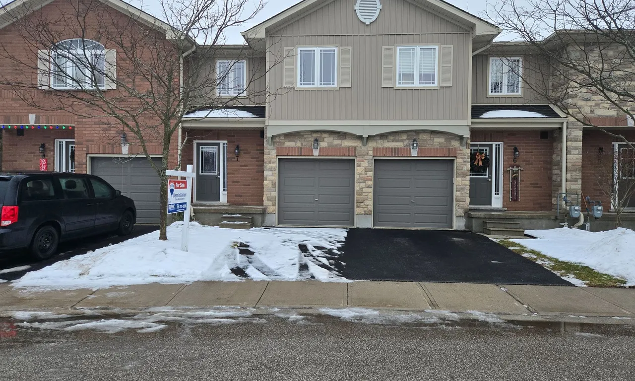 204 Alva St, Barrie, ON L4N 3W3