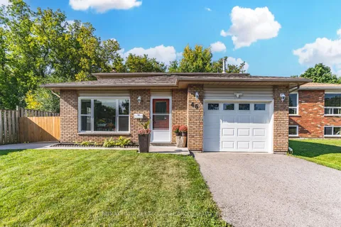 46 Patricia Ave, Barrie, ON L4M 5S6