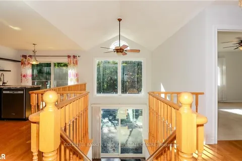 156 Columbia Road, Barrie, ON L4N 8E3