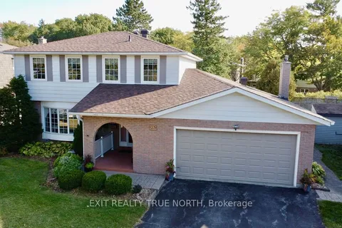 23 Debra Cres, Barrie, ON L4N 3T2