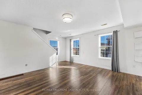 91 COUGHLIN Rd, Barrie, ON L4N 0L6