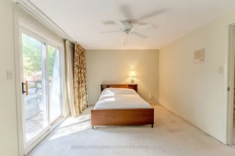 7 Aldergrove Circ, Barrie, ON L4M 4W6