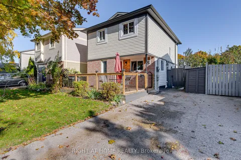 5 Dickens Dr, Barrie, ON L4N 5C4